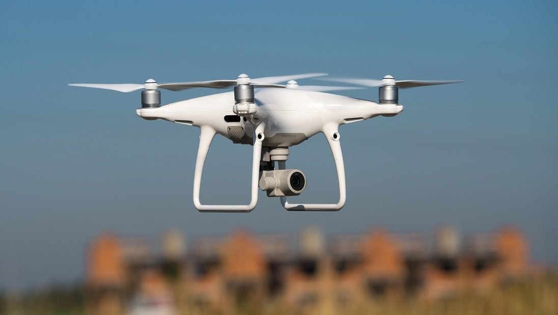 Pilotsuz uçuş aparatı: Dronlar