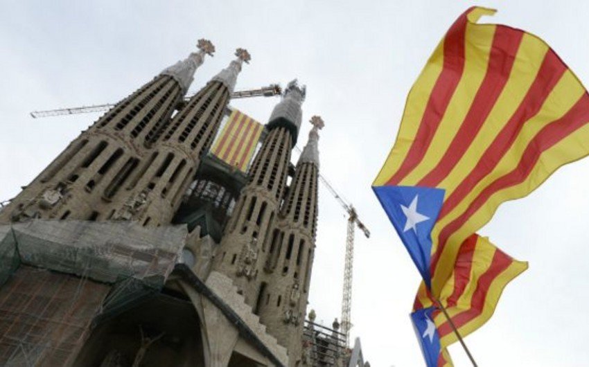 İspaniyanın Kataloniya bölgəsində regional seçkilər başlayıb