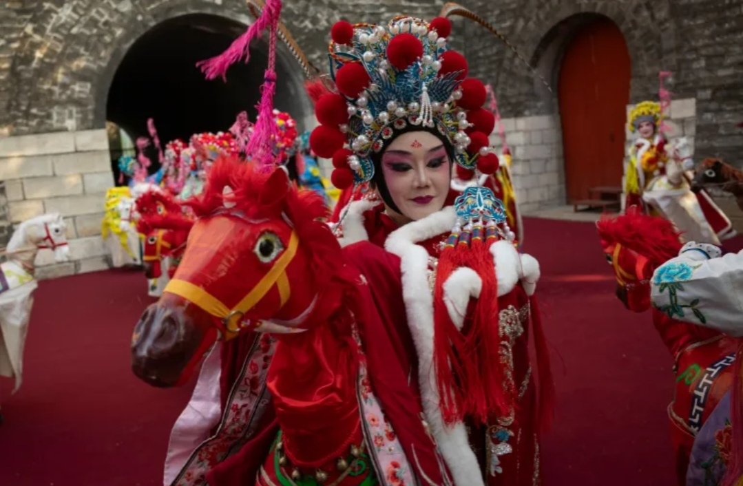 Dünyada Ay təqvimi üzrə Yeni il təntənəli şəkildə qeyd olunur