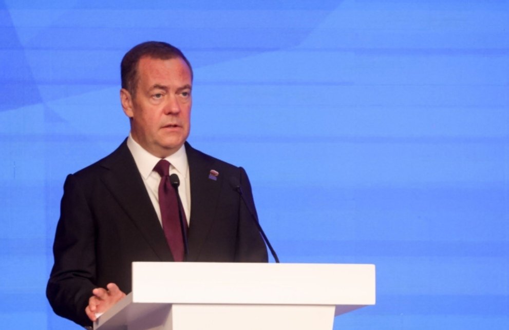 Medvedev Zalujnının müsahibəsinin mahiyyətini açıqlayıb