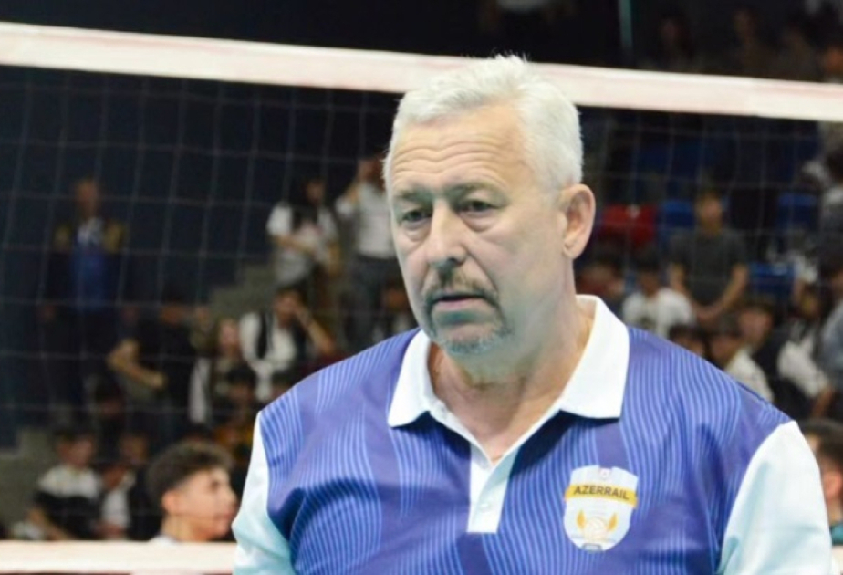 Azərbaycan millisinin baş məşqçisi klubu ilə müqaviləsini yeniləyib