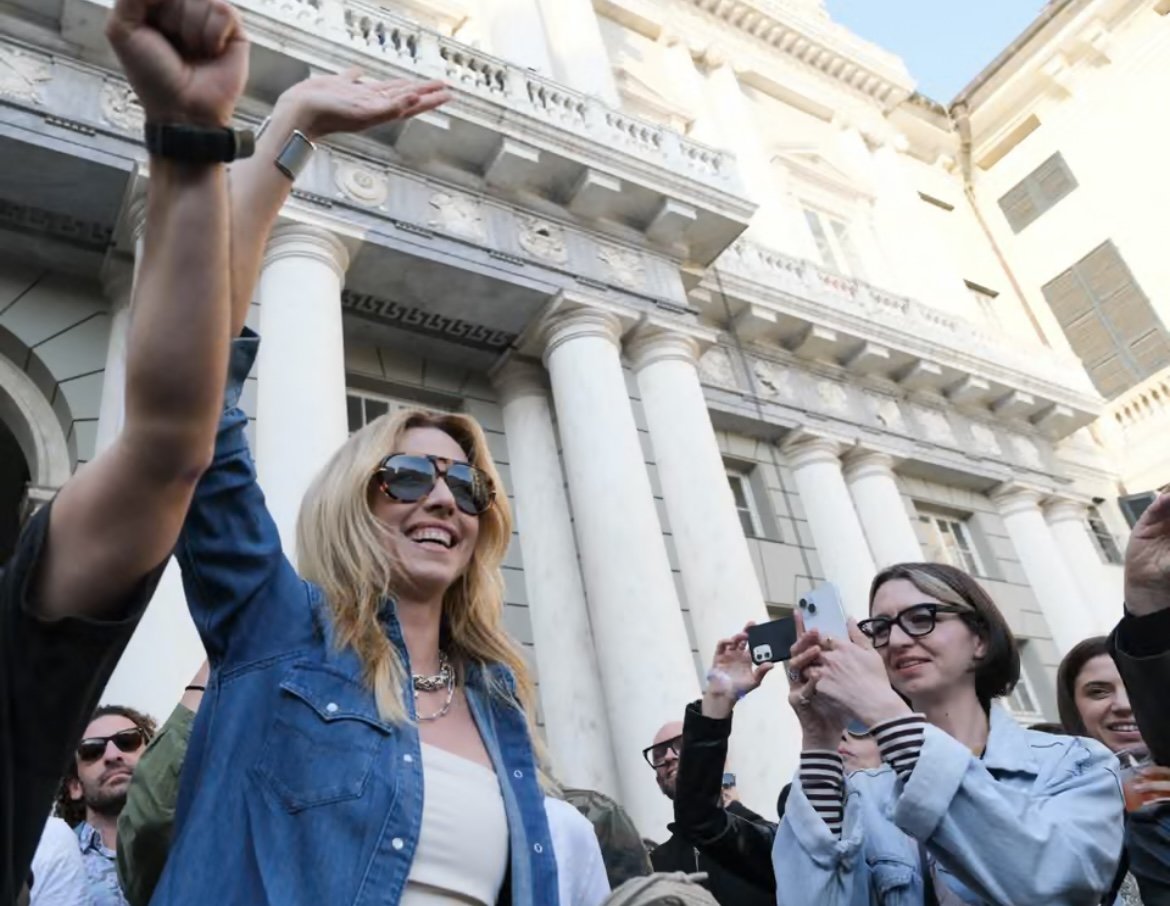 Meloniyə qarşı yeni rəqib yüksəlir